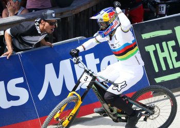 Myriam Nicole et Loïc Bruni en poursuite dans la Red Bull Campo