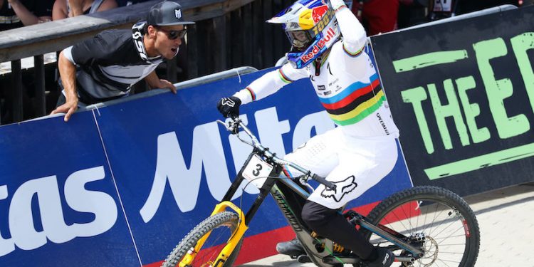 Myriam Nicole et Loïc Bruni en poursuite dans la Red Bull Campo