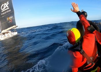 Vendée Globe 2020 : Kévin Escoffier débarqué, sain et sauf