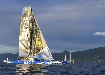 Yves Le Blevec skippera le trimaran MACIF de François Gabart