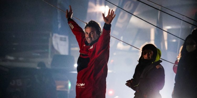Vendée Globe : Yannick Bestaven vainqueur d’une édition unique