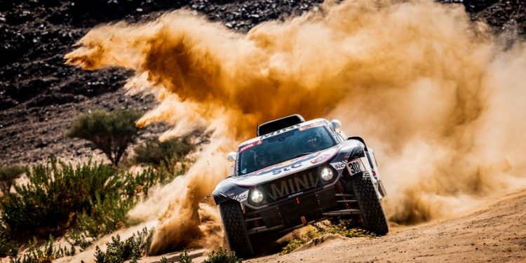 Dakar 2021 : Peterhansel s’impose et reprend le large