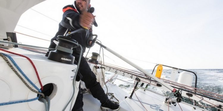 Vendée Globe : Damien Seguin, le navigateur qui impressionne