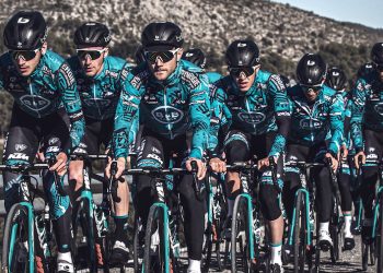 Cyclisme : B&B HOTELS p/b KTM s’associe à Bollé