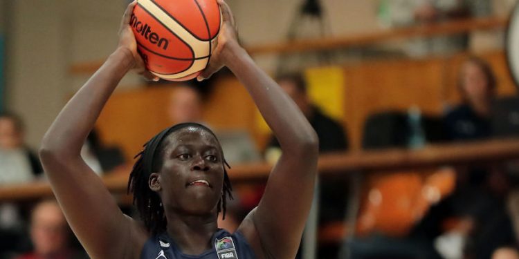 Basket – Aby Gaye : « Une bonne chose de jouer ensemble dès février »