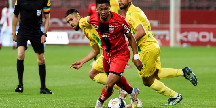 Football : Le DFCO veut se reconstruire pour repartir de l’avant