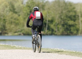 Un tour du monde à vélo pour l’inclusion par le sport
