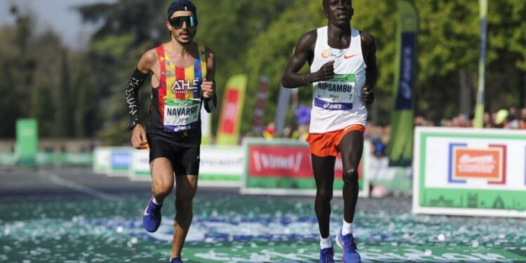 Athlétisme : Nicolas Navarro facile à Martigues