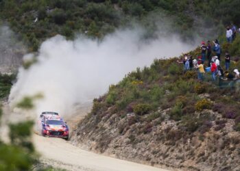 Rallye : Mathieu Franceschi dominateur en Lozère