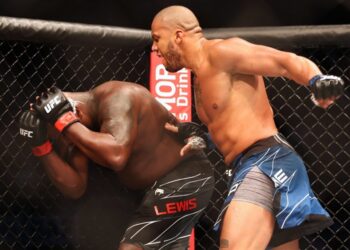 MMA : Ciryl Gane premier champion UFC français de l’histoire