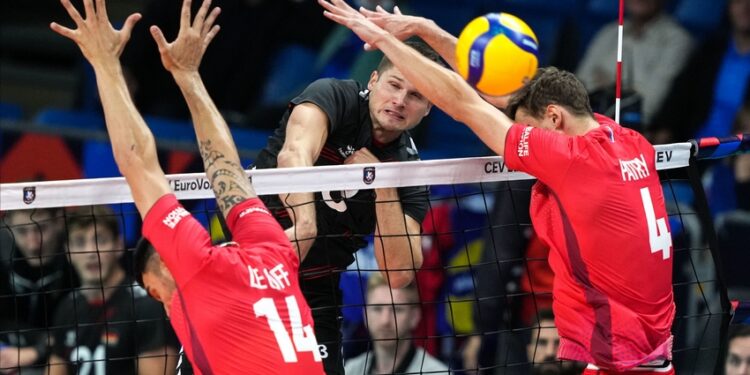 Volley : Les Bleus poursuivent leur balade