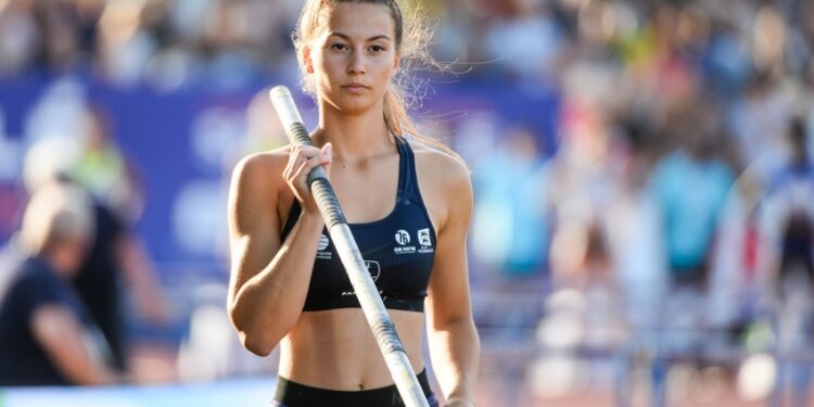 Athlétisme : Elise Russis, l’avenir du saut à la perche français
