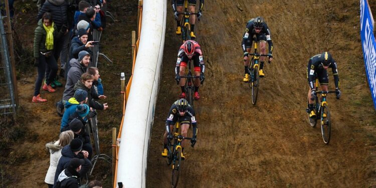 Cyclocross : Le Laval Cyclisme 53 se lance sur le circuit UCI