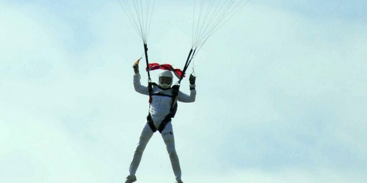 Parachutisme : Précision et voltige à Agen