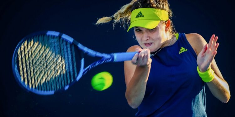 Tennis : Clara Burel poursuit son ascension à Cherbourg