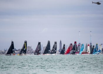 Voile : Mini Transat -Tanguy Bouroullec vainqueur d’une folle première étape