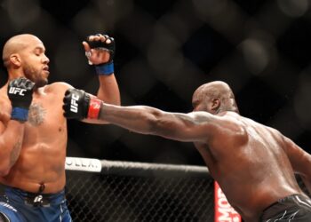 MMA : Ciryl Gane affrontera Francis Ngannou en janvier 2022