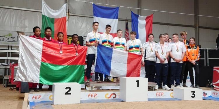 Pétanque : Un dimanche en or pour les Bleuets