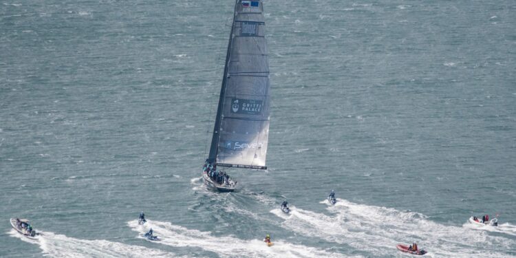 Voile : Spindrift à la conquête du trophée Jules Verne