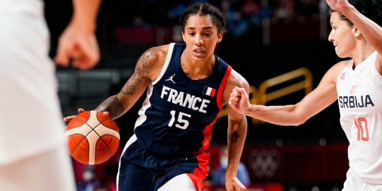 Basket : Les Bleues chutent face à l’Ukraine