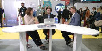 Salon des Maires : Roxana Maracineanu et Alain Bernard évoquent le lien entre sport et collectivités