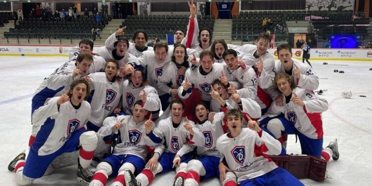 Hockey sur glace : Les Bleuets sur le toit du monde