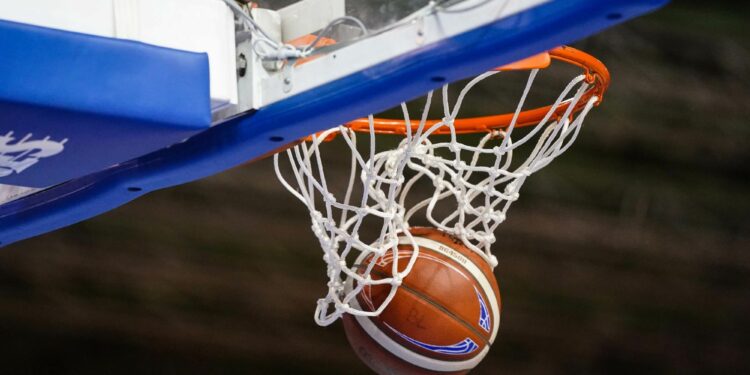 Basket : Hugo Besson cartonne en Australie