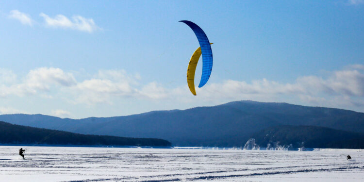 Snowkite : L’élite mondiale réunie au Col du Lautaret