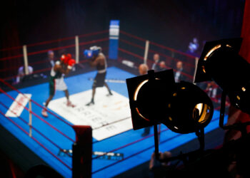 Boxe : Bakary Samaké fête son premier combat à Paris