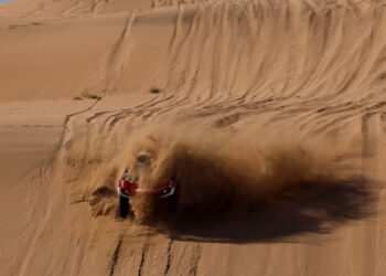Dakar 2022 : Mathieu Serradori rivalise avec les grands