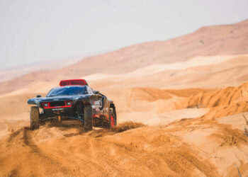 Dakar 2022 : Carlos Sainz et Audi se rebiffent