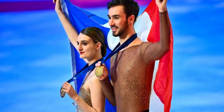 Patinage : Papadakis et Cizeron sur le toit du monde