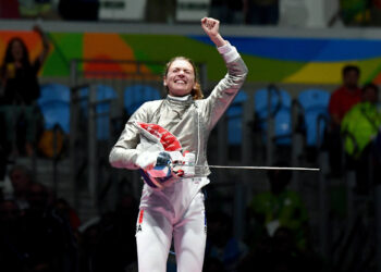 Escrime : Manon Brunet au sommet du sabre