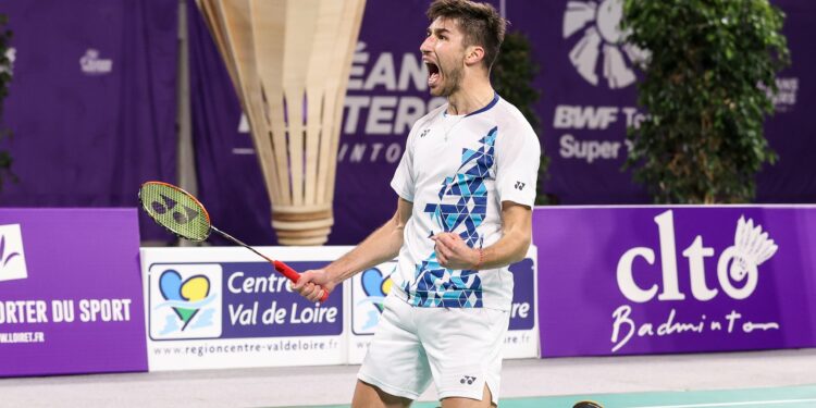 Badminton : Toma Junior Popov conserve son titre à Orléans