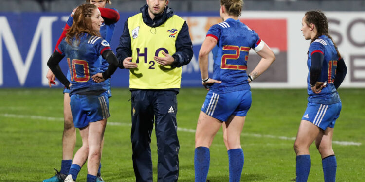 Rugby : Olivier Lièvremont nouveau DTN de la FFR