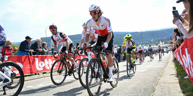 Cyclisme : Guillaume Martin conquérant sur le Giro