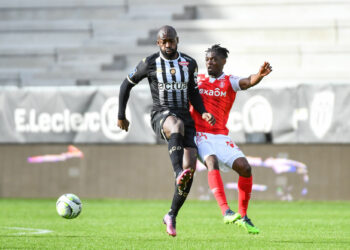 Football : Angers sur le fil
