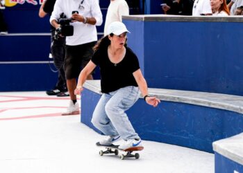 FISE : Charlotte Hym s’impose en finale de skateboard street