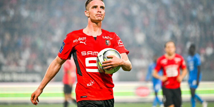 Football : Rennes croit toujours au podium