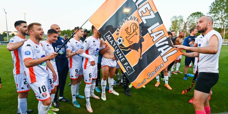 Football : Laval officiellement de retour en Ligue 2