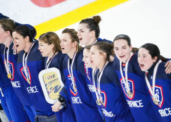 Hockey sur glace : Les Bleues triomphent à domicile
