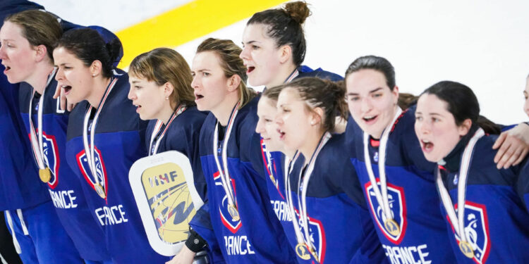 Hockey sur glace : Les Bleues triomphent à domicile