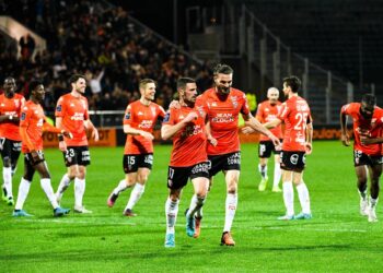 Football : Lorient toujours à flot