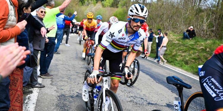 Cyclisme : Julian Alaphilippe finalement présent à Cholet ?
