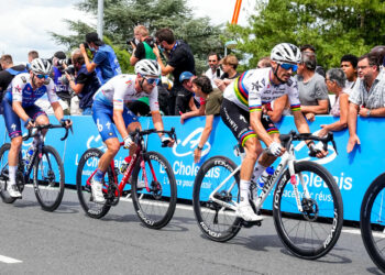 Cyclisme : Julian Alaphilippe passe à la trappe