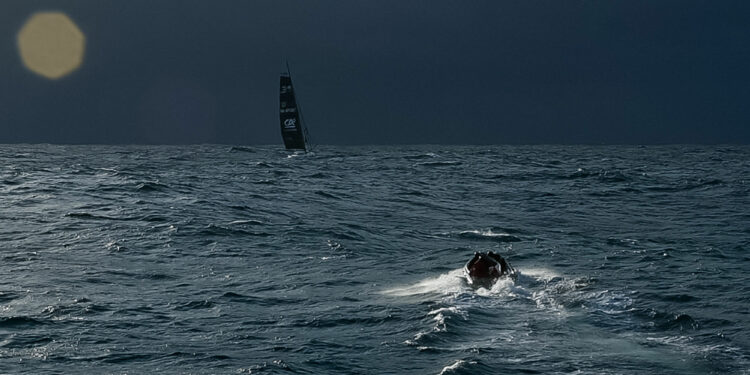 Voile : Fin prématurée pour la Vendée Arctique