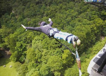 Saut à l’élastique : Le record du monde est Français