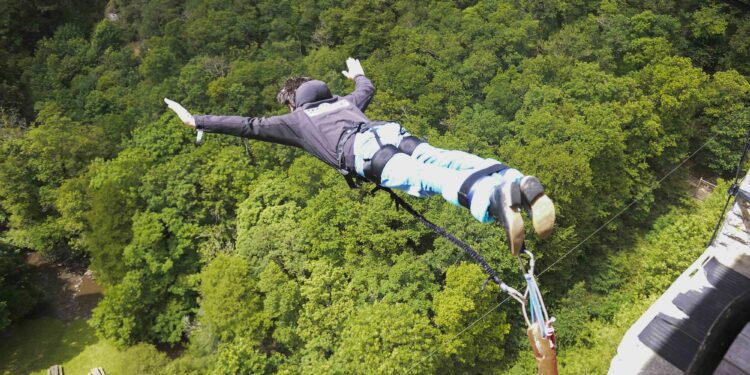 Saut à l’élastique : Le record du monde est Français