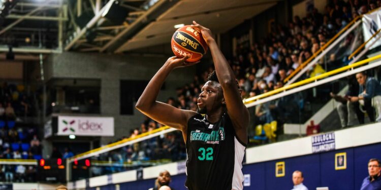 Basket : L’Élan Béarnais à 3 pas de la finale