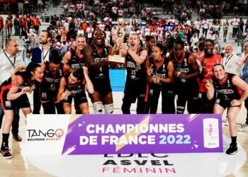 Basket : Bourges plus que jamais au sommet